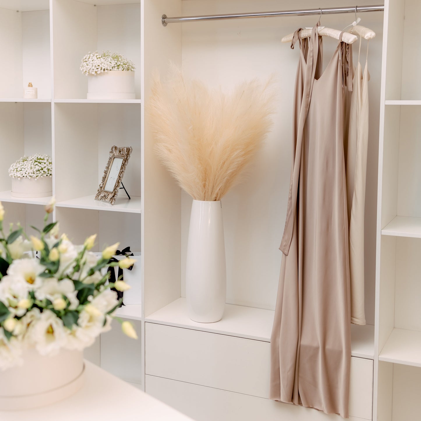 Extra fluffy and tall artificial pampas ORNA in Ivory, 3 stems set, Giftbox