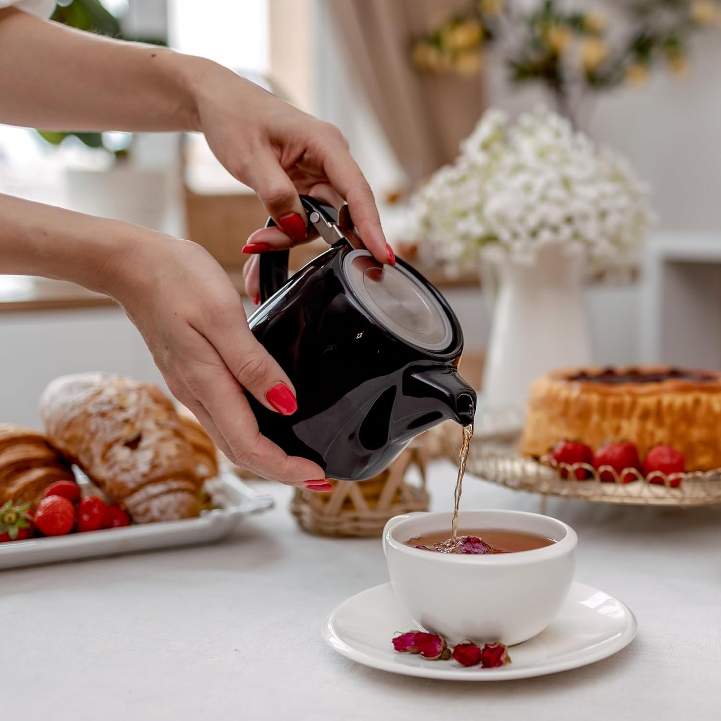 ORNA Ceramic Teapot with Basket Infuser and Stainless Steel Lid in Black, 18.6 Oz (550ml)