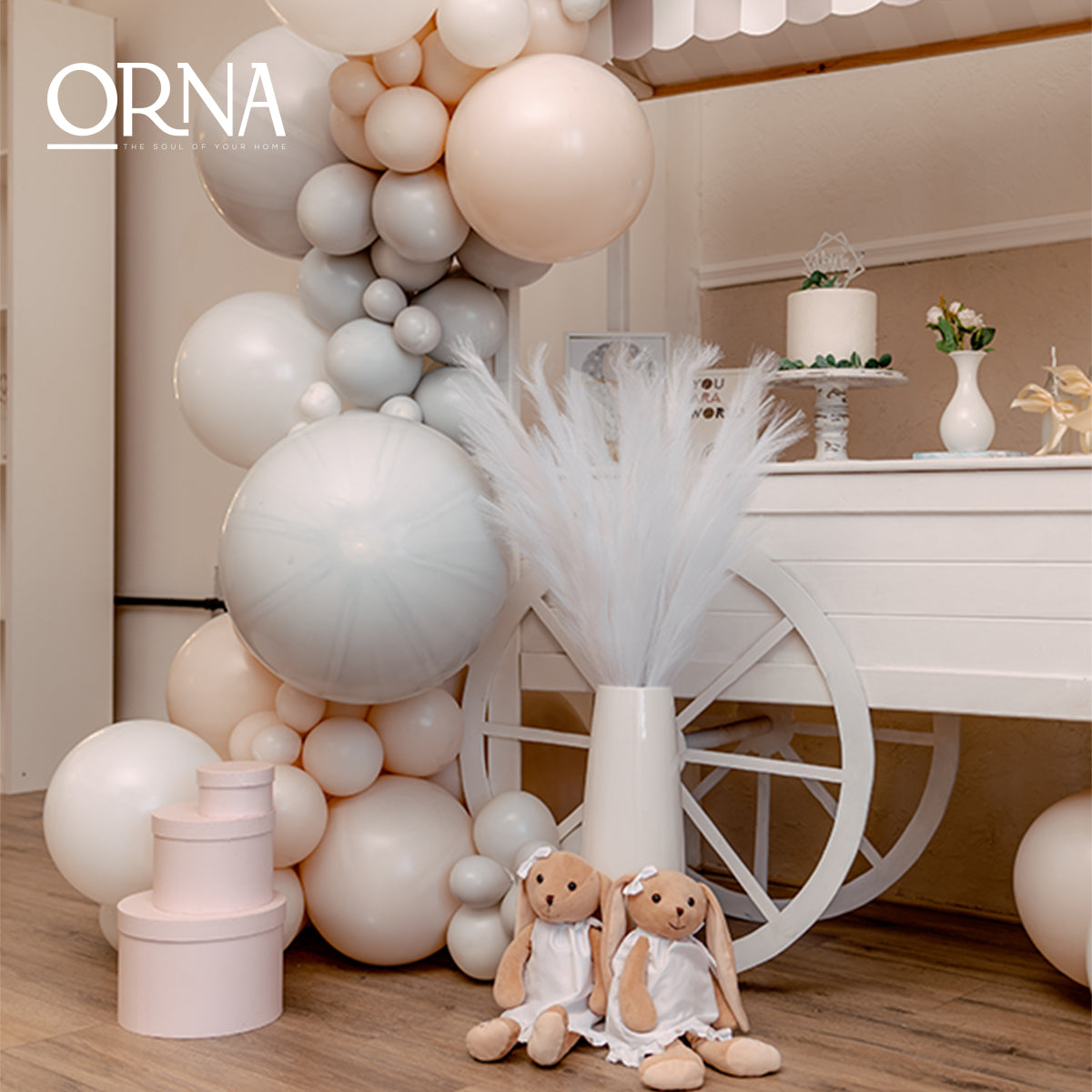 Extra fluffy and tall artificial pampas ORNA in White, 3 stems set, Giftbox